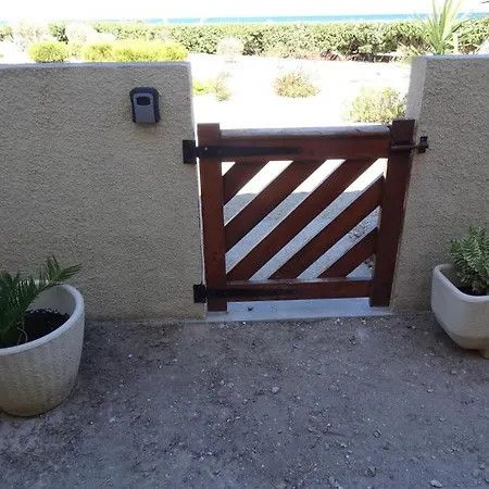 Apartment Port F2 Rdc 10 Metres, 25 M2, 5 Personnes Leucate